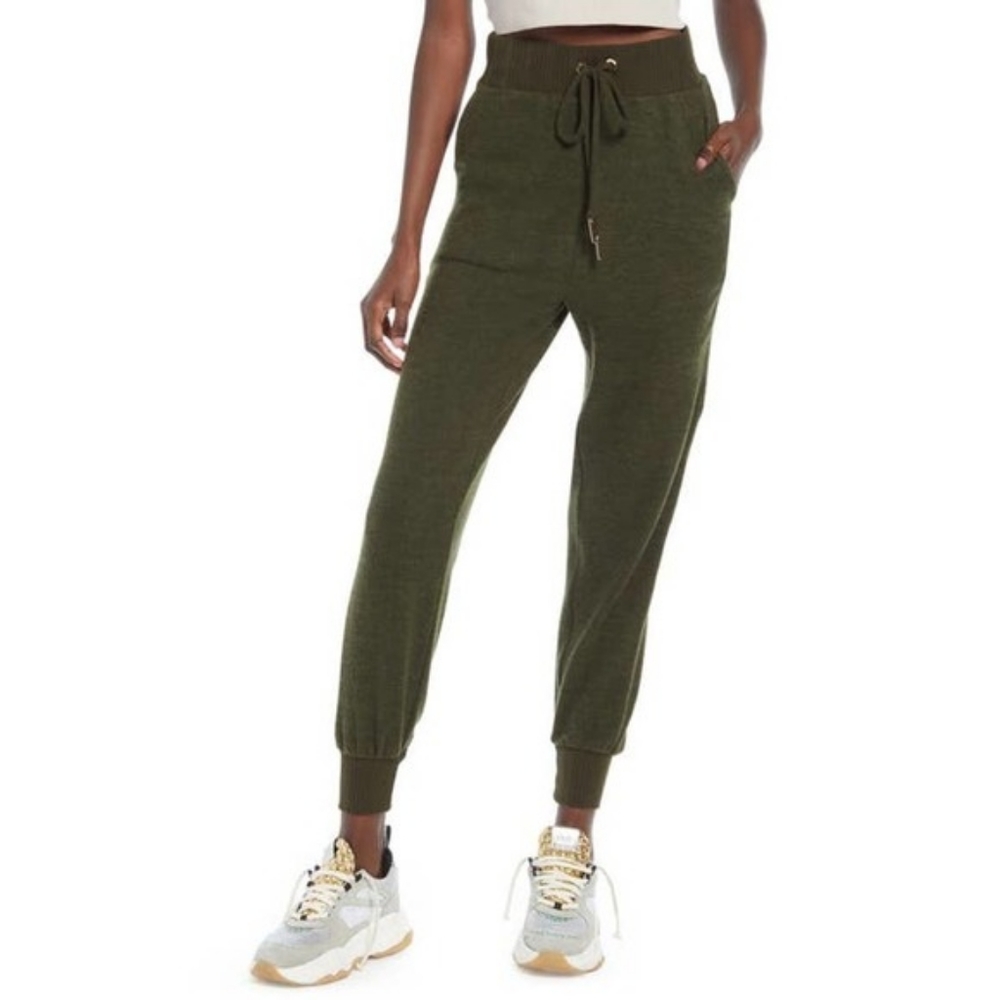 LAVISH ALICE x Patrica Bright High Waisted Relaxed Knitted Jogger Pants …